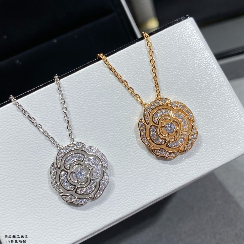 Ch**el necklaces